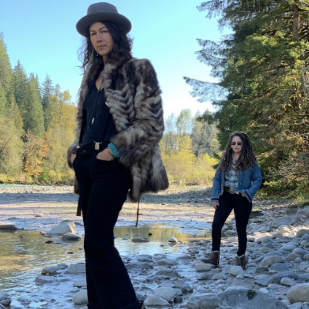 Meet your Posher, Jac & Jill